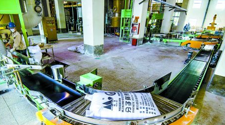 洛阳建龙吸附材料产业园：狠练内功 打造“分子筛一哥”