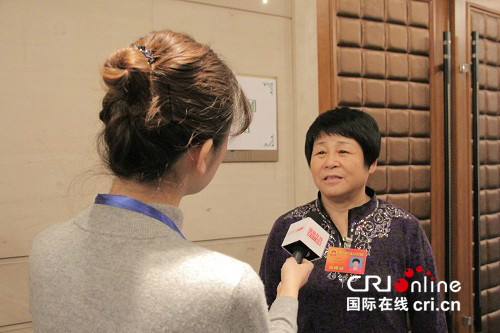 以资源优势为依托做大做强石墨产业-访黑龙江省人大代表、奥宇石墨集团董事长韩玉凤