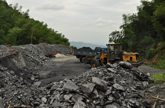 “煤城”鸡西转型开发石墨资源,建设锂电负极材料项目