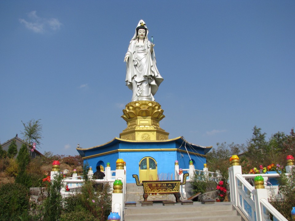 辽宁海城市（菱镁矿、滑石）
