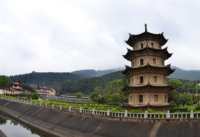 山西柳林县（石灰岩）