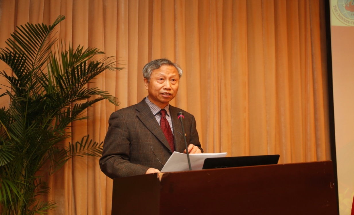 中国矿业大学(北京)郑水林教授介绍矿物材料分会筹备情况