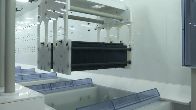扬州协鑫光伏首条黑硅生产线