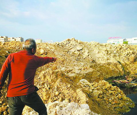 借施工建路之名盗矿,厦门洪塘村农田的高岭土不翼而飞!