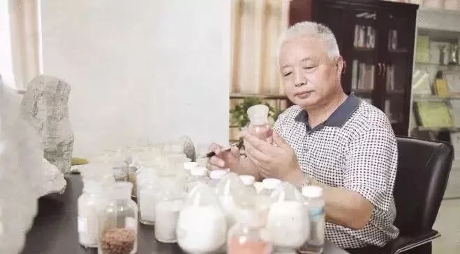 凹土 郑茂松 领军人物