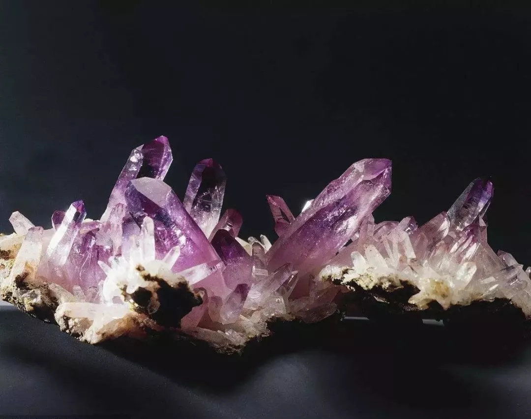 紫色的矿石,紫色矿石 - 伤感说说吧