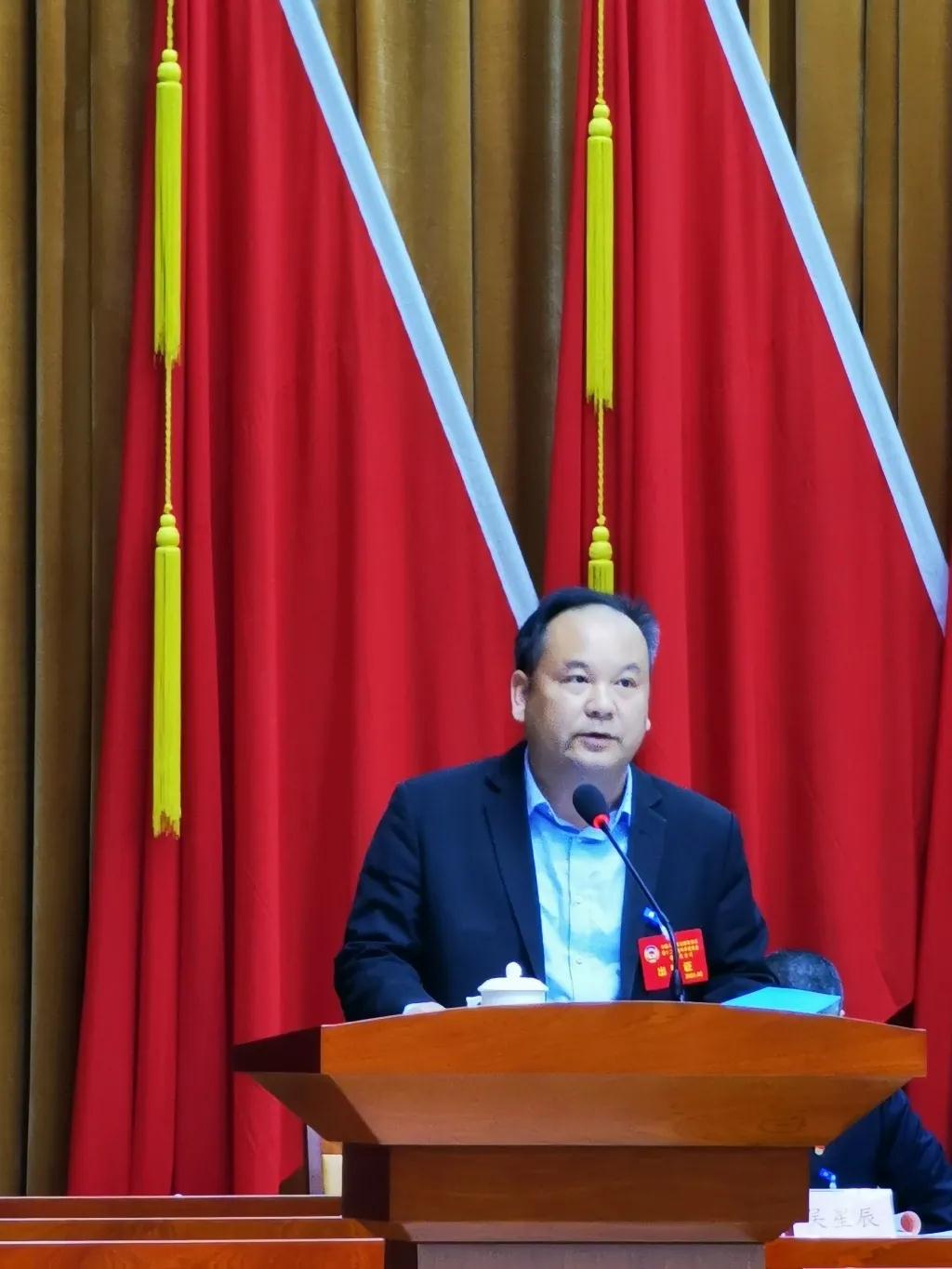创新不止 方得“十强”—— 记连州市非金属矿矿业协会会长罗志强