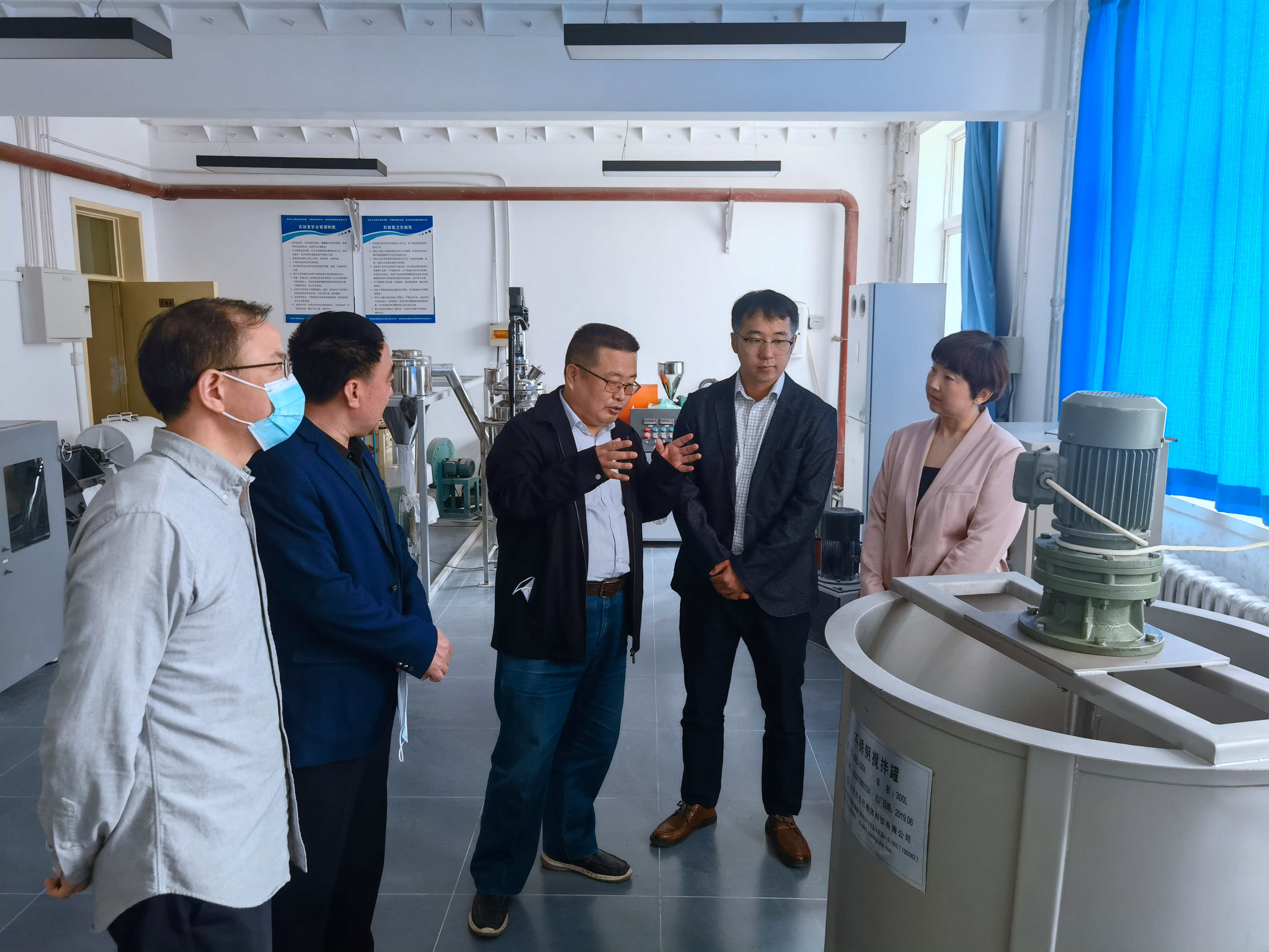 中国地质大学（北京）一行与北京工业职业技术学院洽谈合作 　　 　　　　