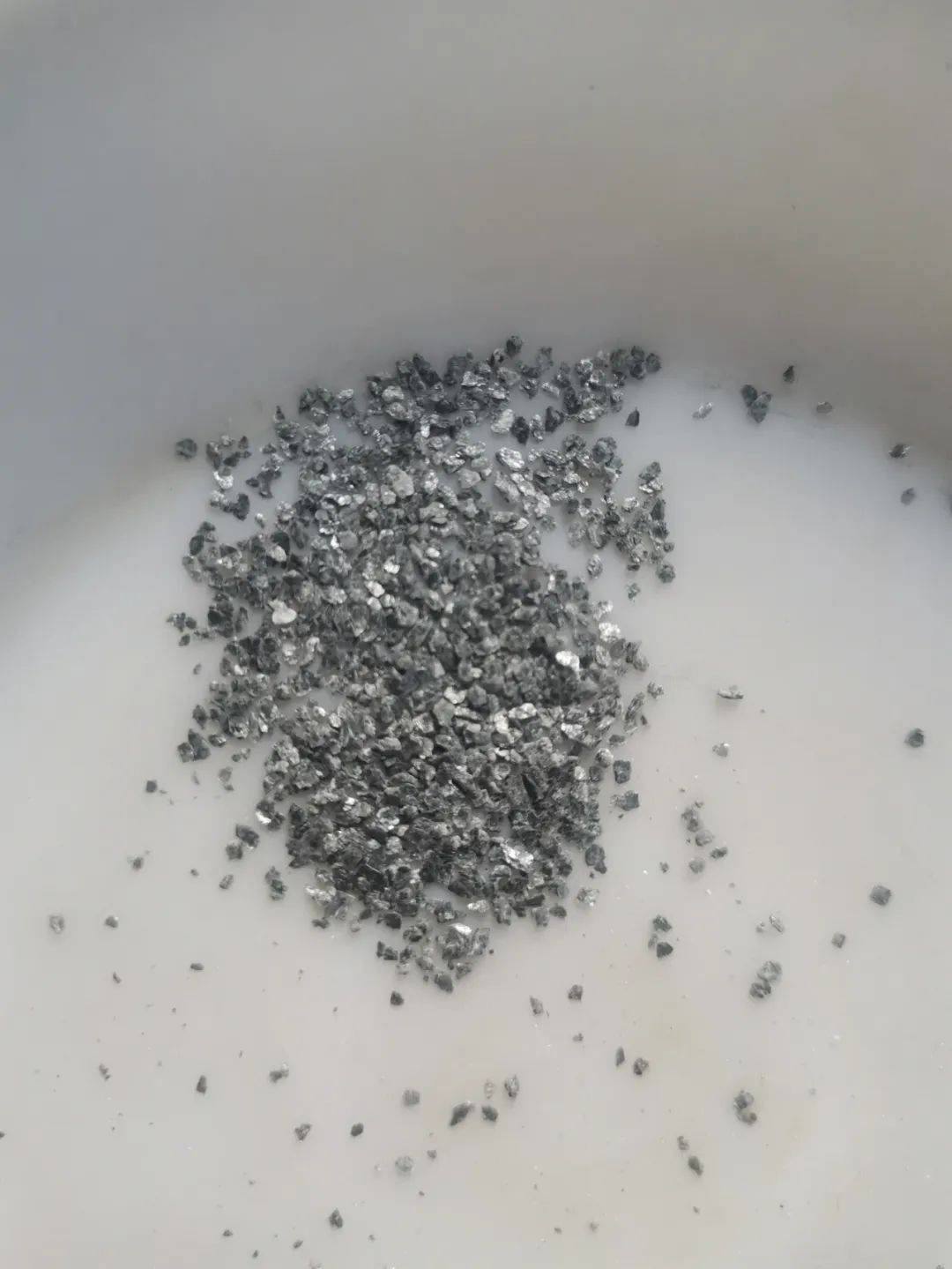 黑龙江首次发现超亿吨碎云母矿 　　