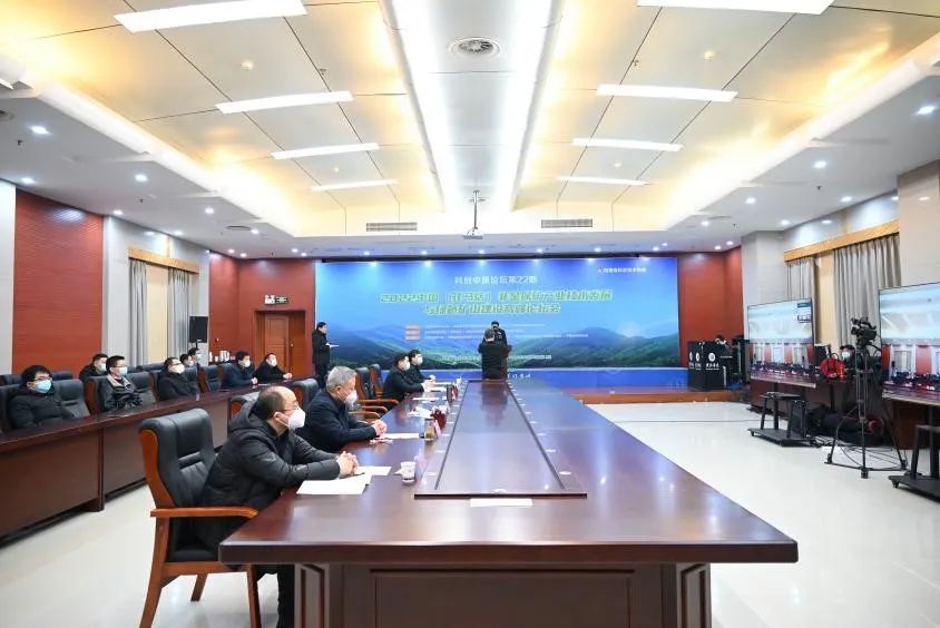 2022中国(驻马店)非金属矿产业技术发展与绿色矿山建设高峰论坛成功举行