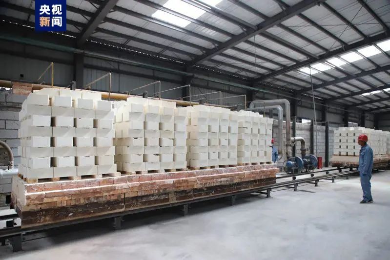 青海建成国内首条碳化法荧光级氧化镁中试生产线 　　