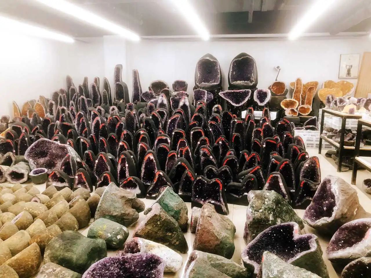 东海硅产业风云变：从水晶之都到90%依赖进口 　　 　　