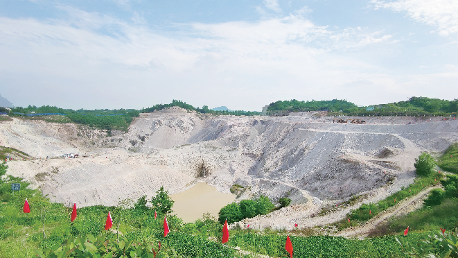 国家非金属矿深加工工程技术研究中心上天梯分中心正式揭牌 　　