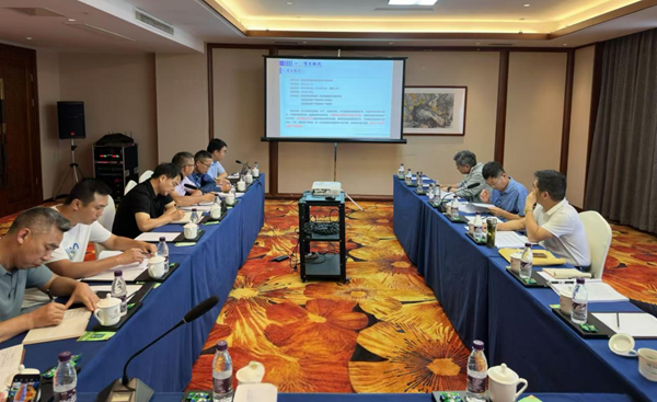 皖南地区发现多处高纯石英原料矿点 　　