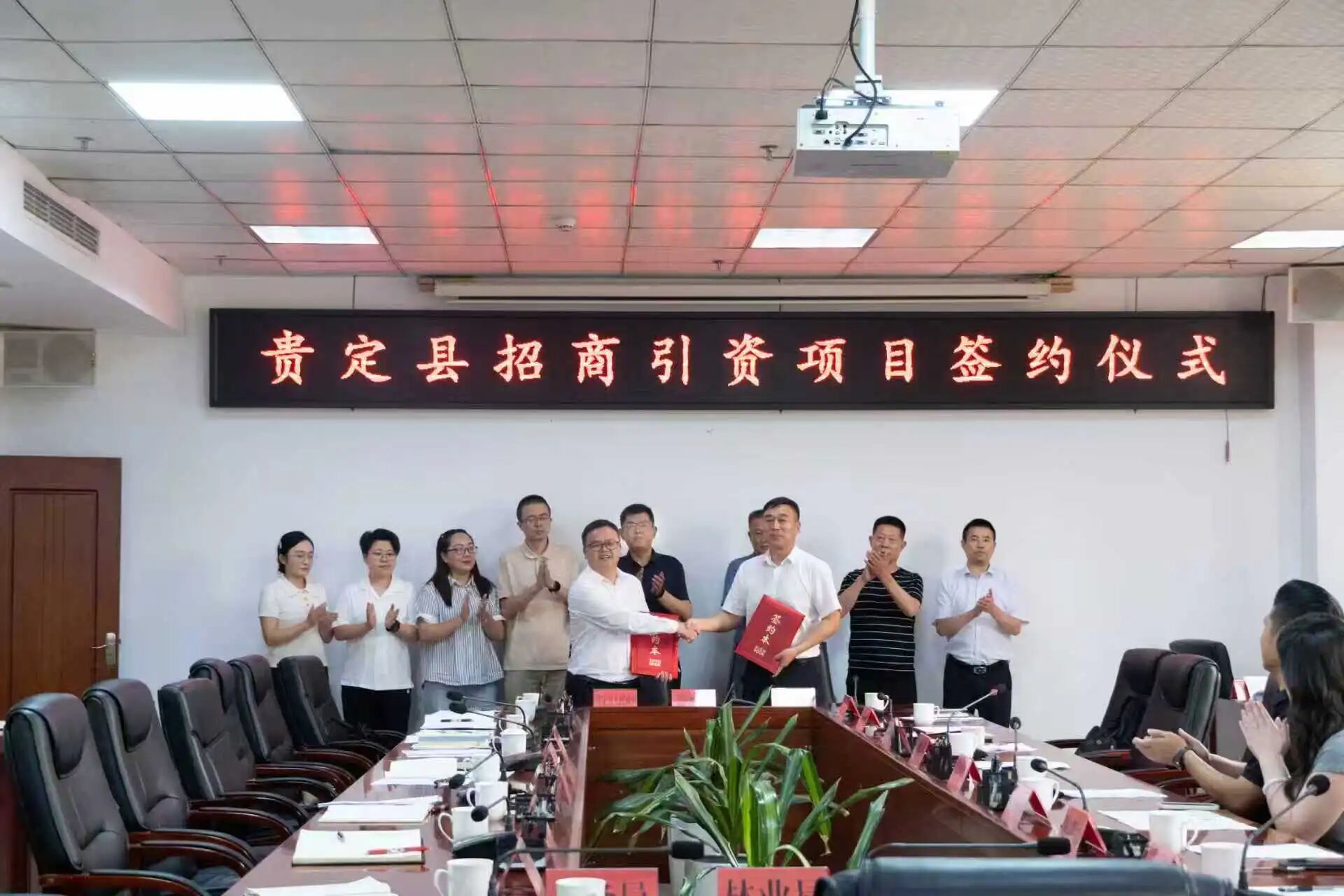 石英砂玻璃器皿产业链项目落地贵州贵定县