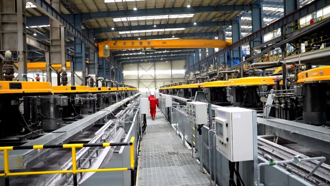 亚洲最大单体矿，新疆若羌县120万吨/年萤石采选项目投产