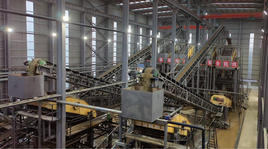 湖北最大钾长石矿建成投产  