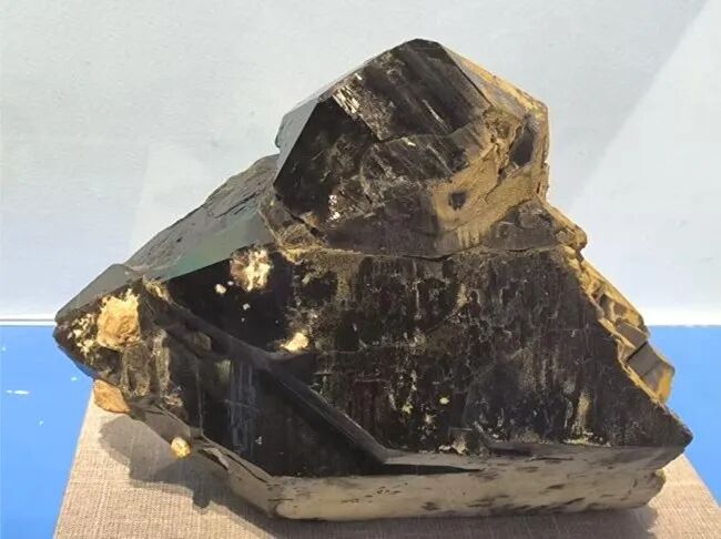 【科普课堂】什么是石英？有哪些关键特征及用途？  